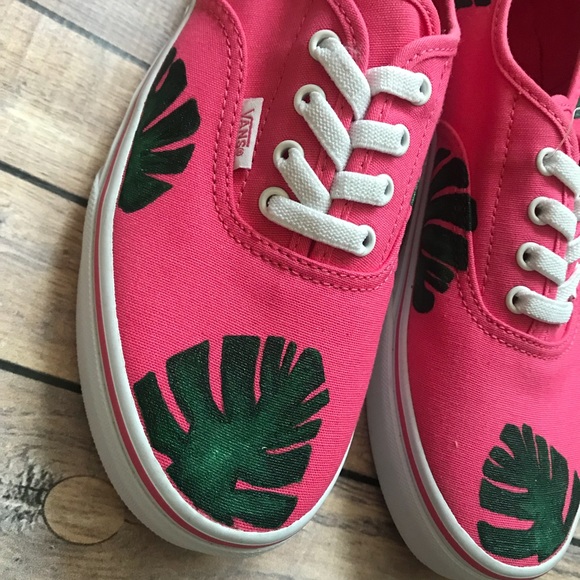 Pink hand painted vans, kids size 6 - Picture 4 of 13